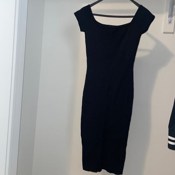 HERA COLLECTIONS BLACK BODY HUGGING DRESS - Picture 2 of 5